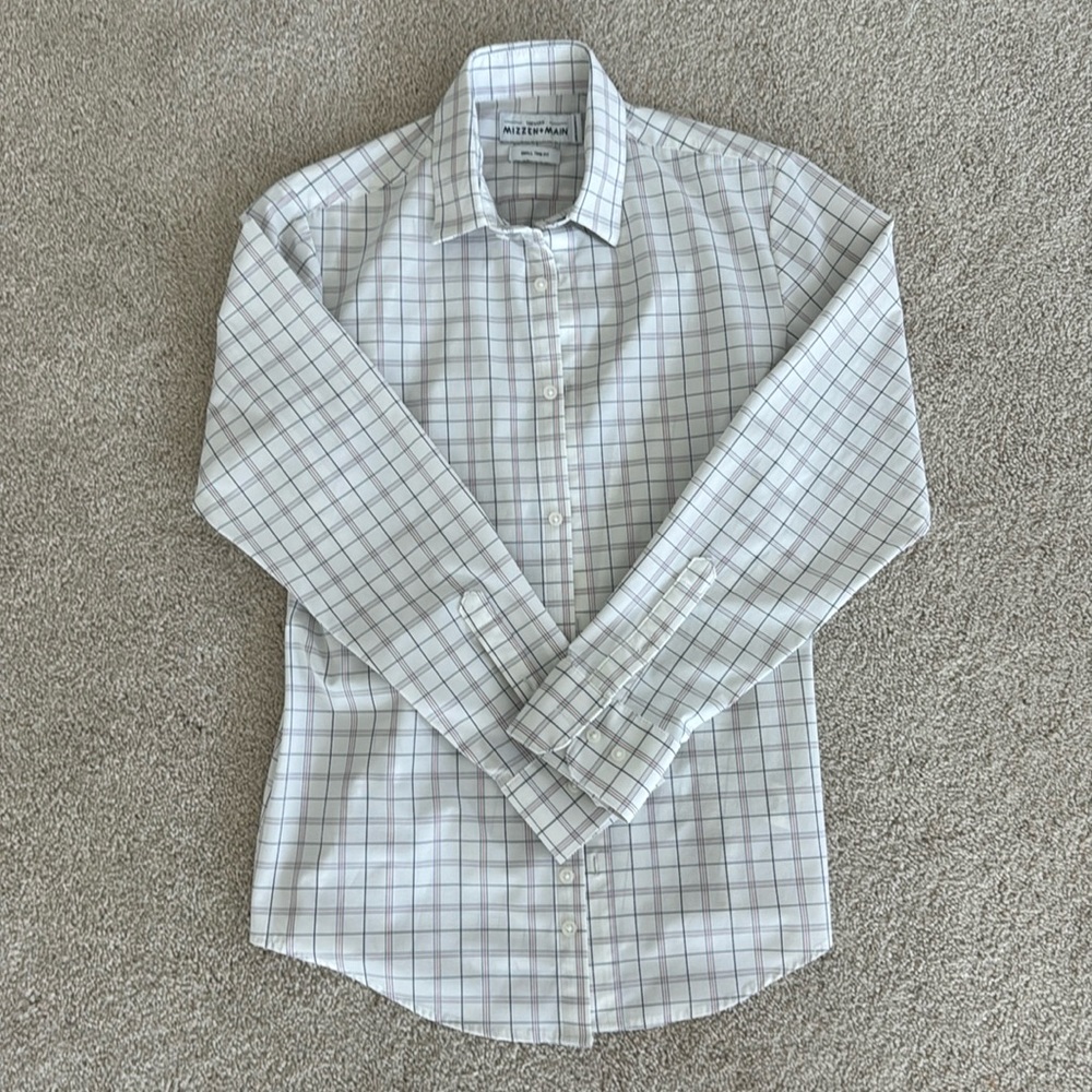 Men’s Mizzen + Main dress shirt size small
